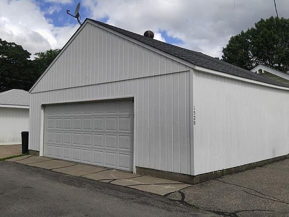4th image of 1528 Carroll Ave
