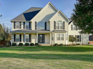 131 Sterling Ct, Bluff City, TN 37618