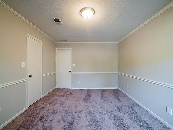 5th image of 1068 Country Ct