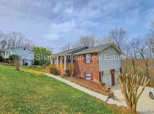 213 Ridgewood Cir, Chickamauga, GA 30707