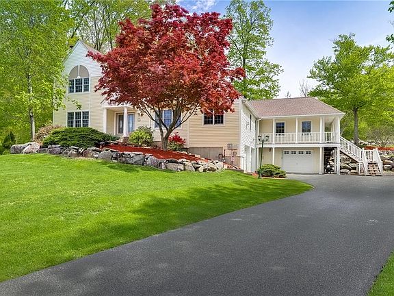 2nd image of 17 Secor Ct