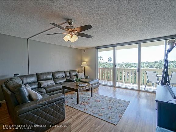 3rd image of 1350 River Reach Dr APT 418
