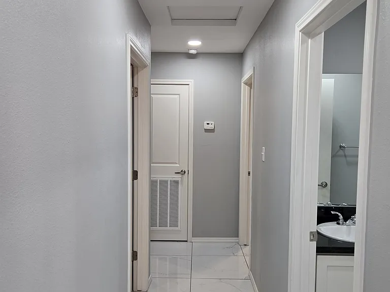 102 S Cindy Ave #C — Photo 3