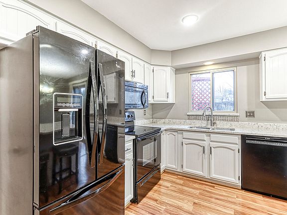 5th image of 6112 Redbud Ct