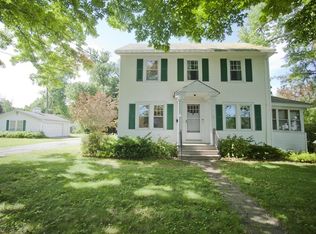 68 Monroe St, Agawam, MA 01001