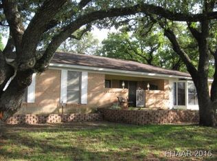 1402 W Avenue B, Lampasas, TX 76550
