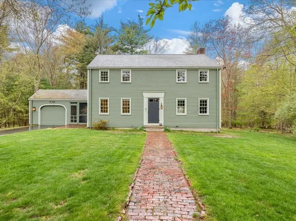 379 Harvard St, Whitman, MA 02382