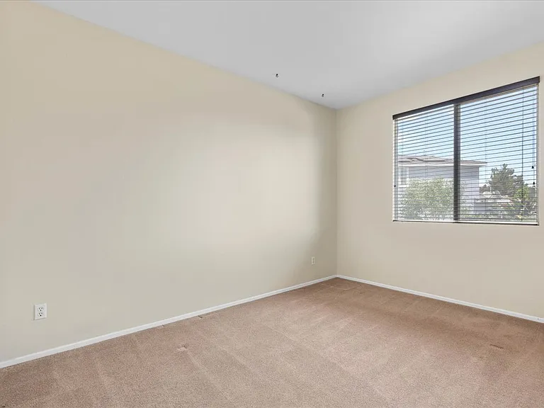 13564 Williamson Rd — Photo 33