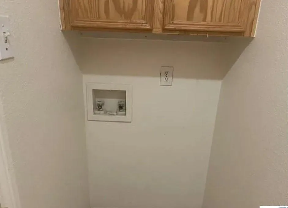 3 bed, 1200 sqft, $1,200 — Photo 3