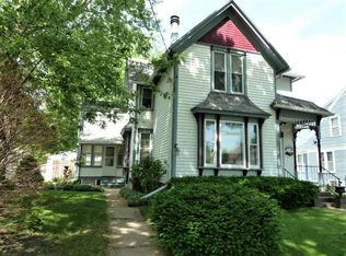 644 8th St, Beloit, WI 53511