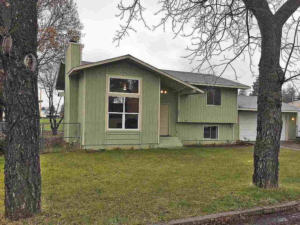 1st image of 5009 E 8th Ave