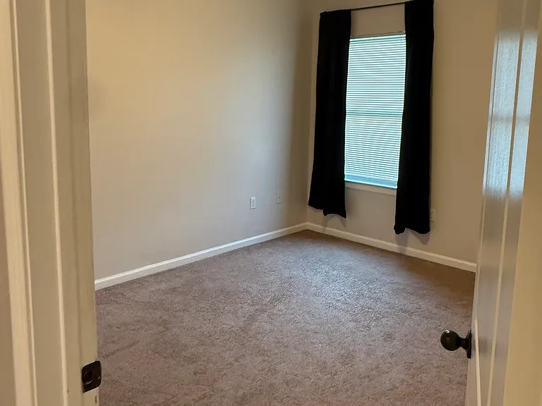 3925 Clematis St — Photo 11