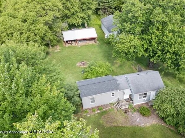 1436 Kelly Rd, Mason, MI 48854