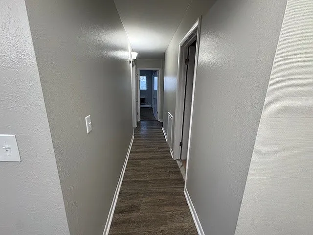 2 bed, 950 sqft, $975 — Photo 4