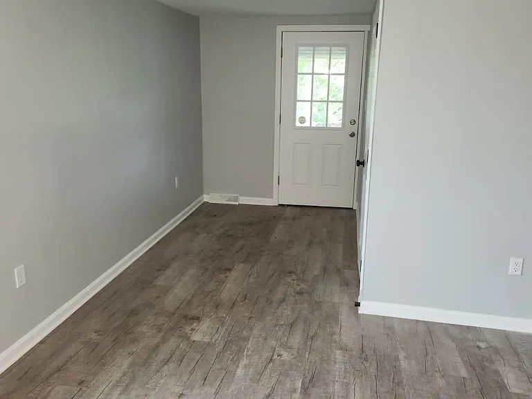 112 W 25th St #2 — Photo 17