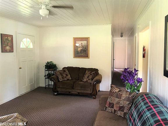 5th image of 2315 Pineview Dr