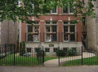 1645 W Addison St APT 4, Chicago, IL 60613