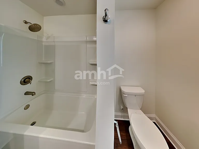 556 Summit View Ln — Photo 16