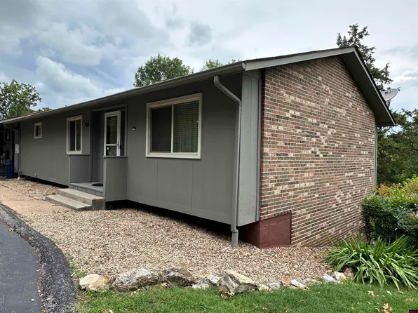 102 Gold Finch Ln, Bull Shoals, AR 72619