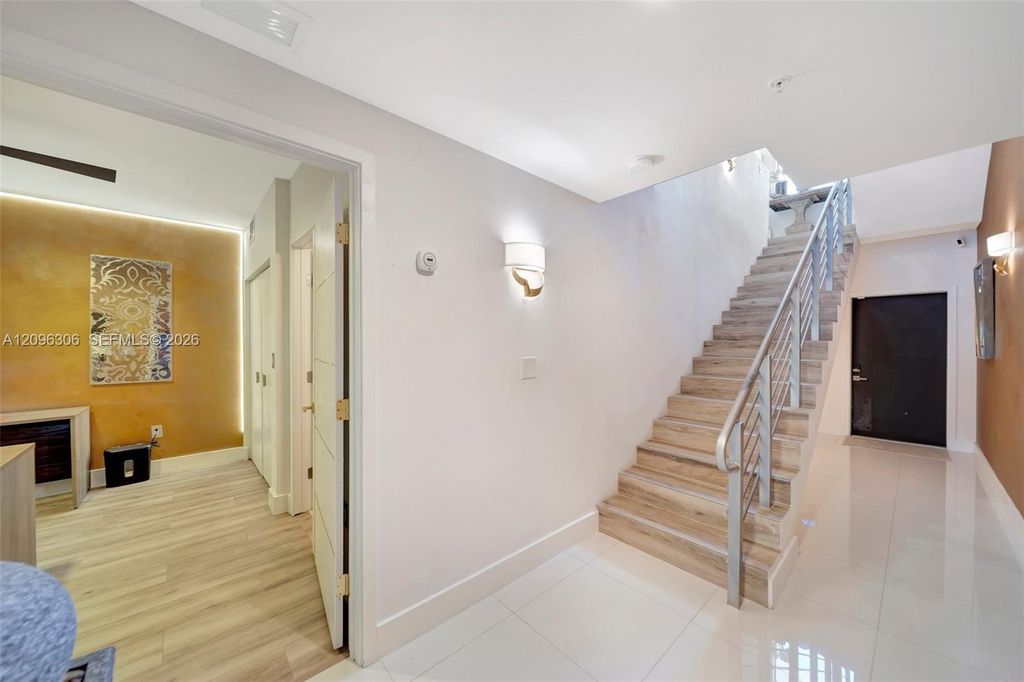 508 SE 1st Cir, photo 4