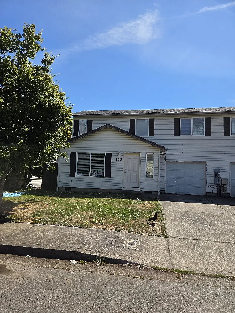 3 bed, 2.5 bath, 1264 sqft, $1,950 — Photo 1