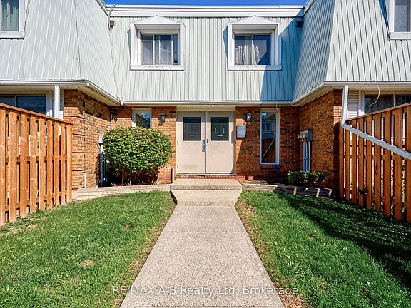 3rd image of 300 Traynor Ave #7
