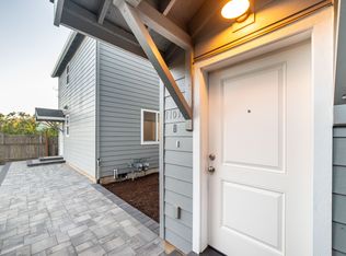 11015 SE Mitchell St #B, Portland, OR