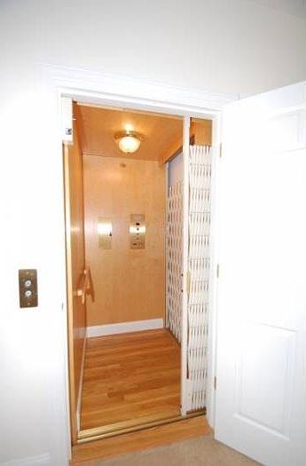Private Elevator
