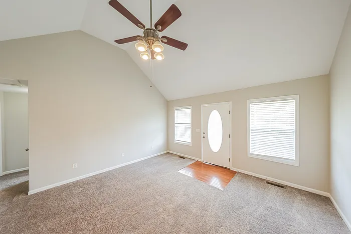 965 Skyview Lake Rd — Photo 2