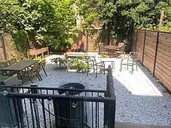 157 Lexington Avenue image 1 of 15