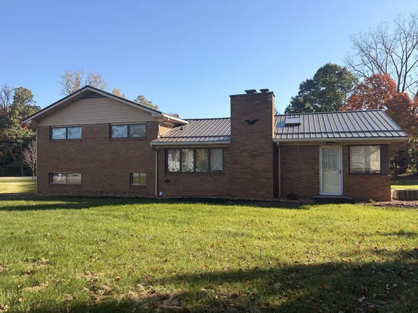 490 S Burr Oak Rd, Colon, MI 49040