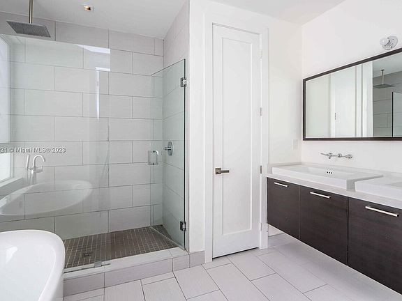 5th image of 3310 NW 91st Ave #3310