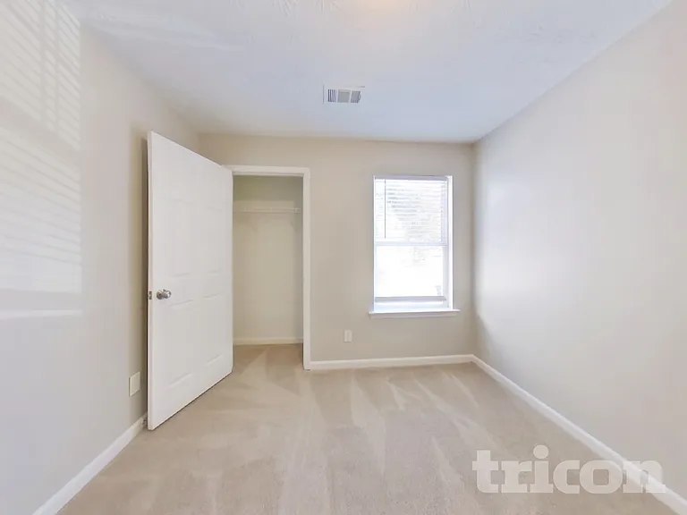 4757 Highpoint Way — Photo 13