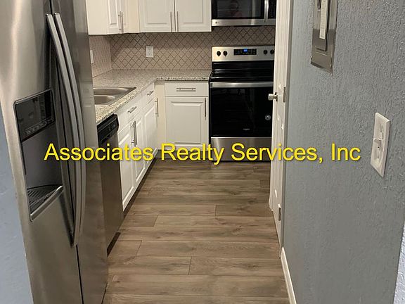 2nd image of 1324 SW 61st Ter #8F