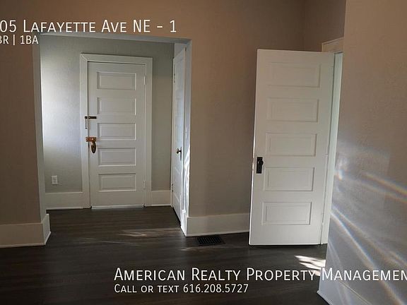 5th image of 205 Lafayette Ave NE #1