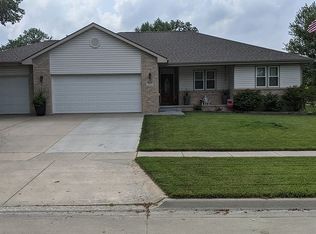 10251 N 149th St, Waverly, NE 68462