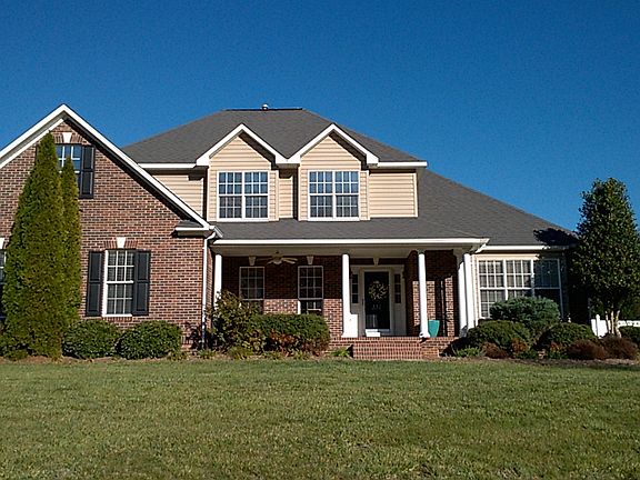 4th image of 331 Cameron Dr