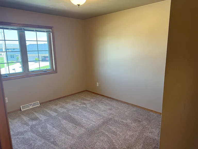 1749 Marissa Ct — Photo 20