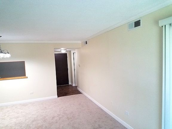 5th image of 1255 N Sterling Ave Unit 214