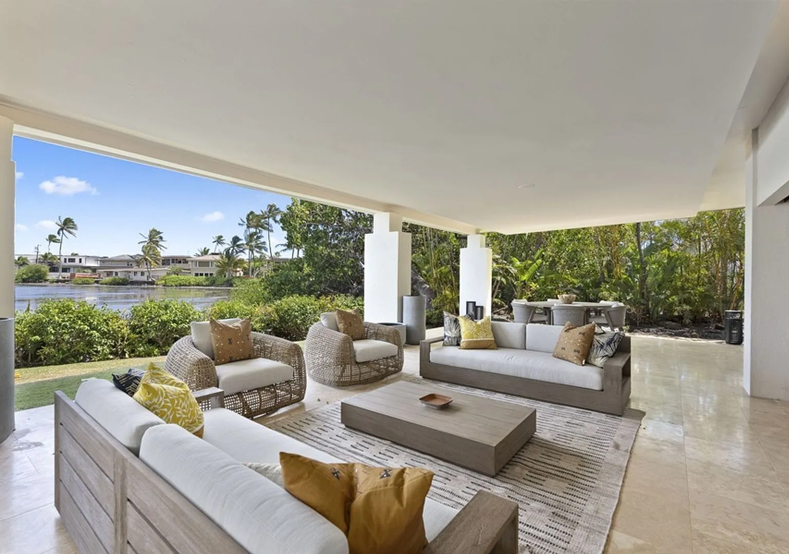 Honolulu Lagoonfront Villa | 4BR Courtyard Pool Villa Near Waikiki & Diamond Head — Photo 2