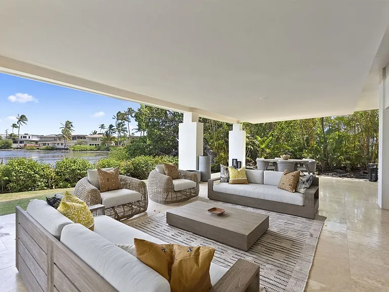 5939 Kalanianaole Hwy — Photo 2