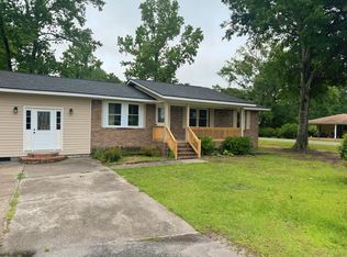 537 McGregor Cir, Lake City, SC 29560