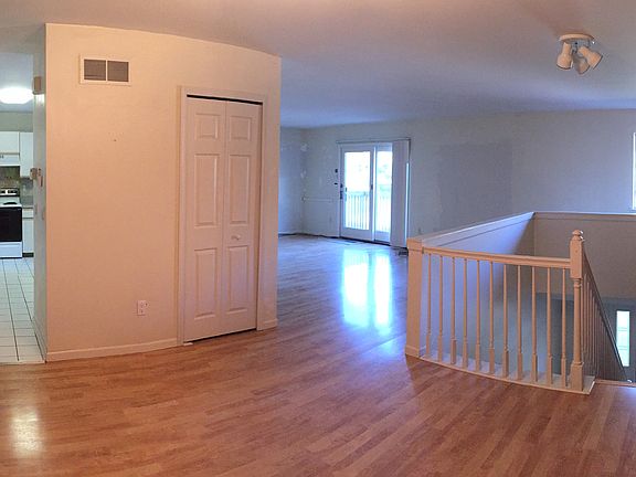 5th image of 9150 Lake Pine Dr #20