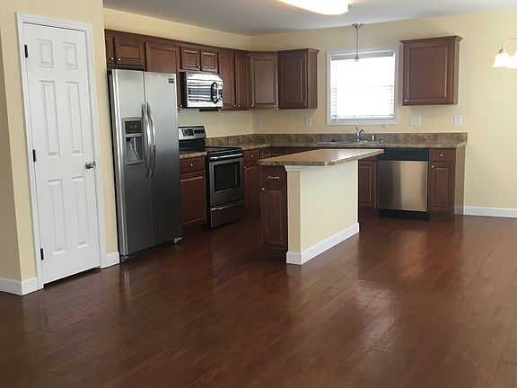 2nd image of 604 Lynnwood Dr