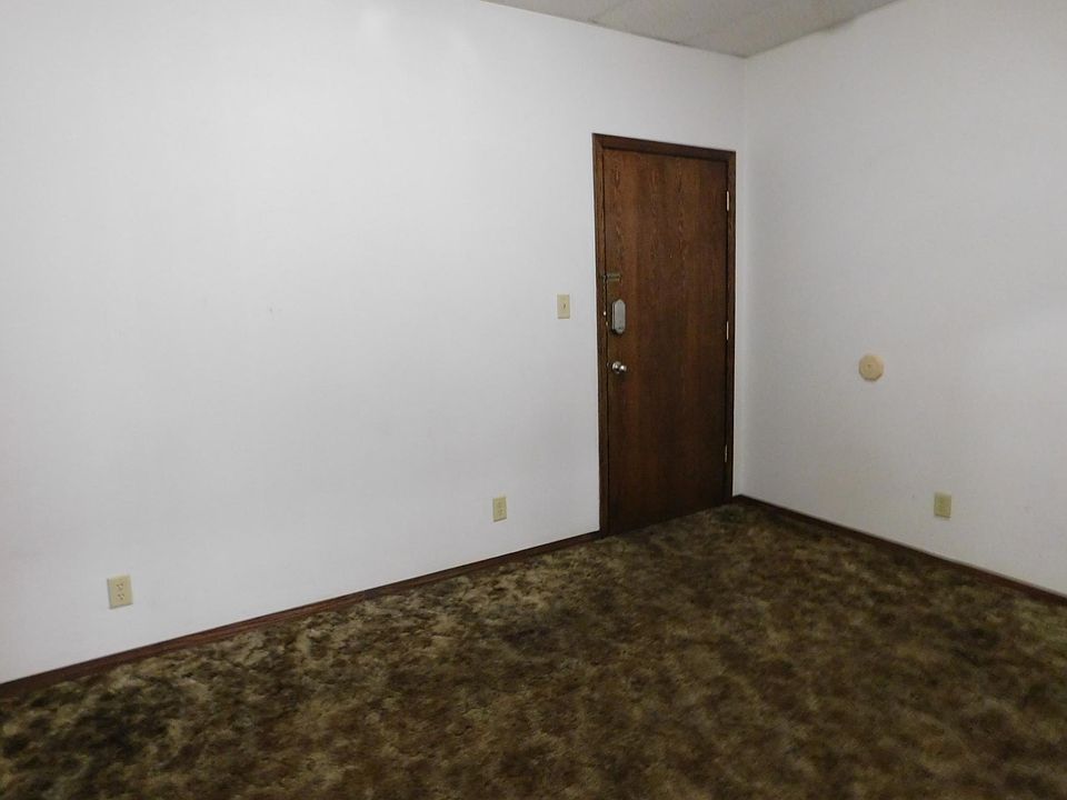 1st image of 116 W Pine Ave #2