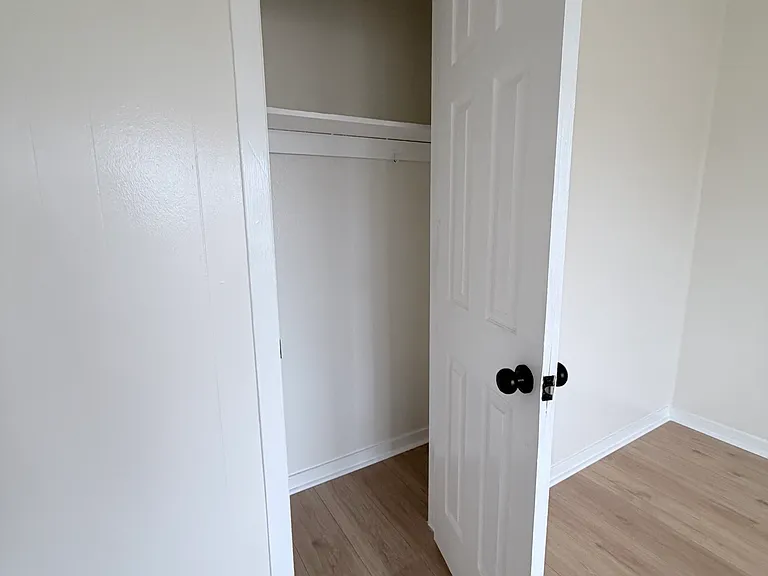 20 Calvin St — Photo 22