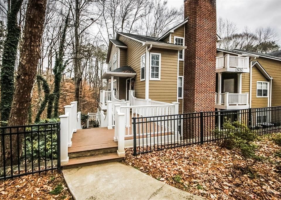 1st image of 2114 River Heights Walk SE