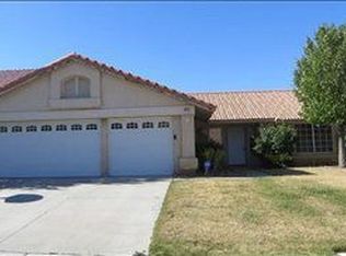 3031 Hampton Rd, Palmdale, CA 93551