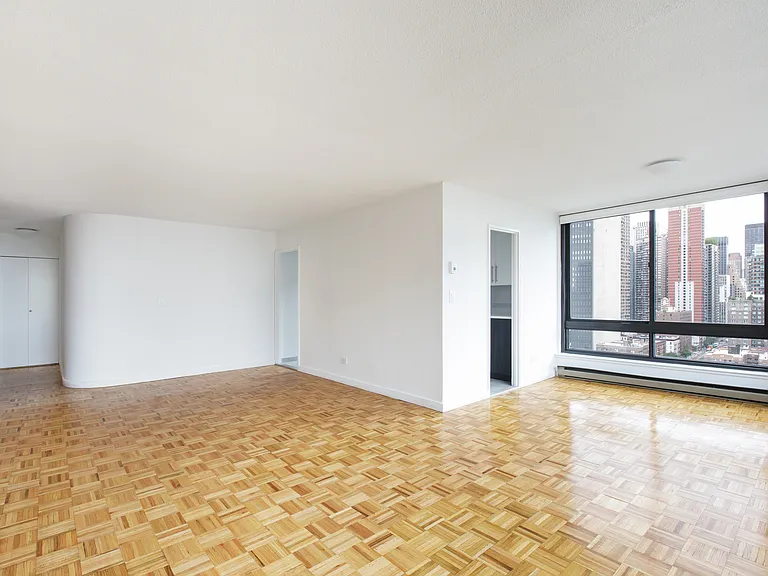 300 E 34th St #27K — Photo 20