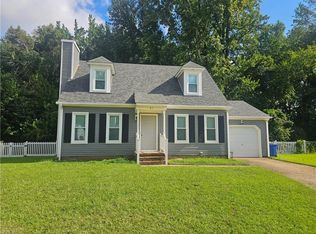 41 Crestwood Dr, Newport News, VA 23601
